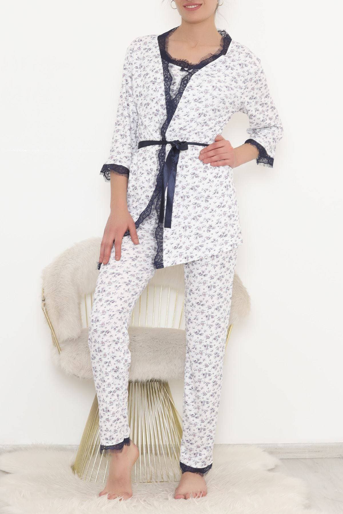 Desenli Lü Pijama Takımı Beyazlaci