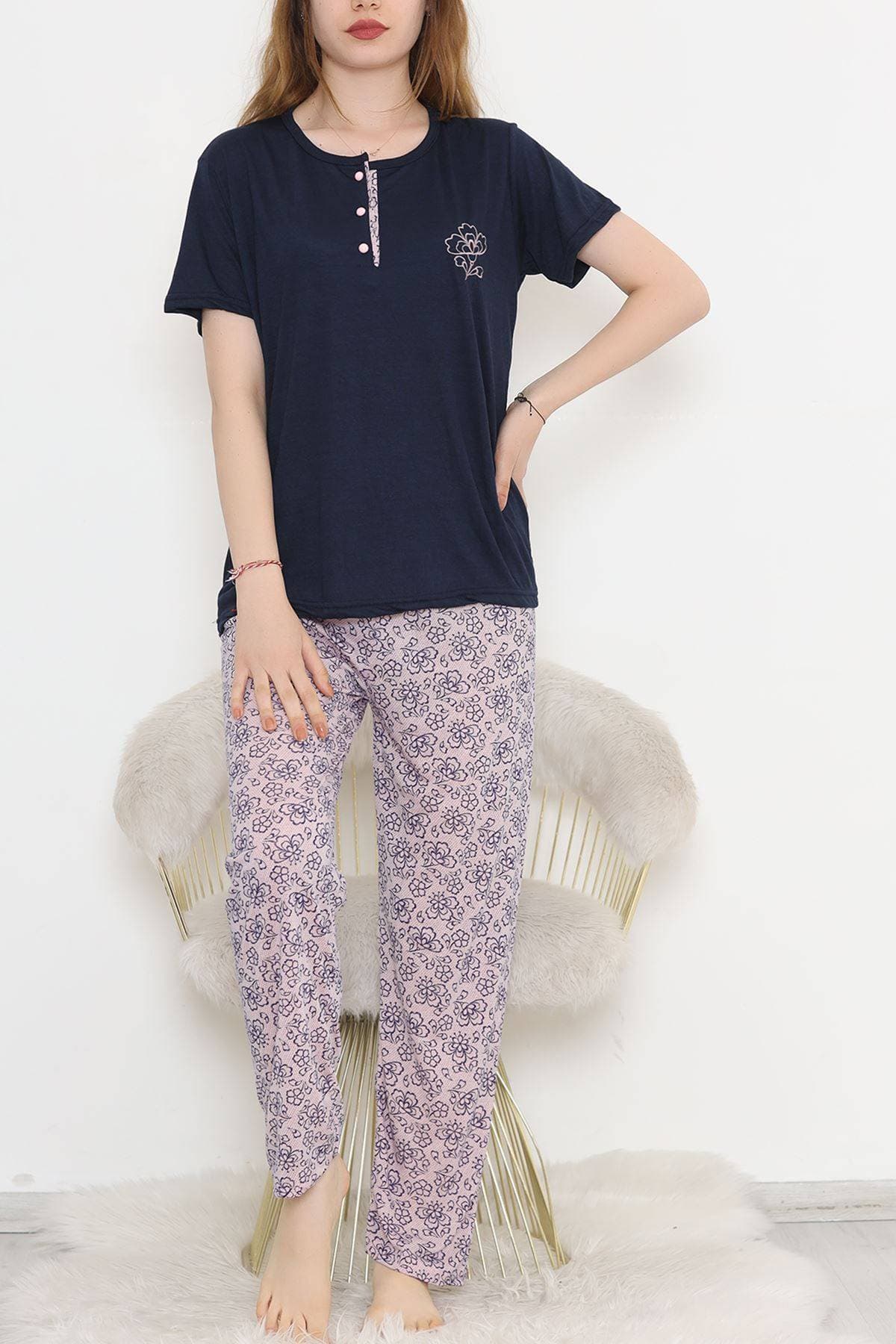 Desenli Pijama Takımı Lacipembe