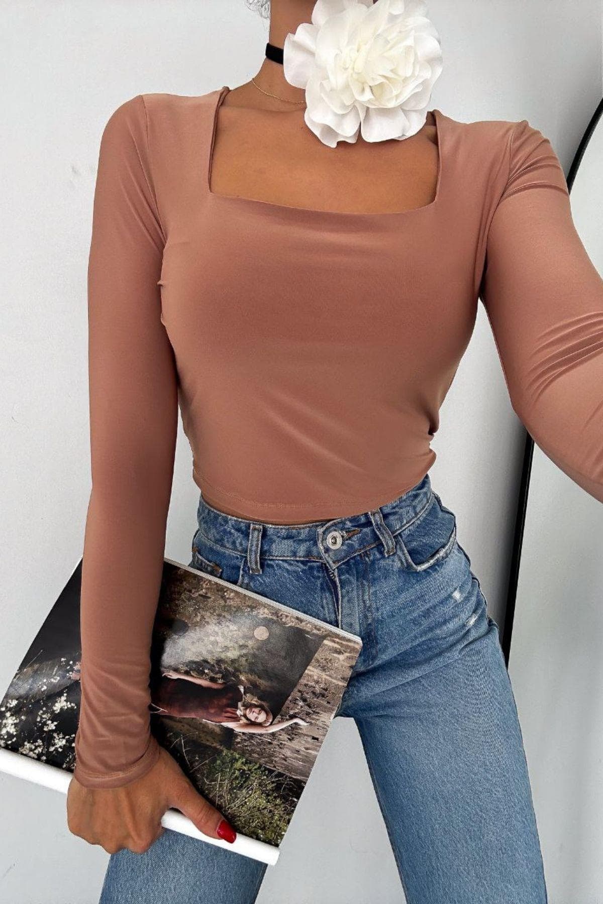 Kare Yaka Uzun Kollu Crop Taba
