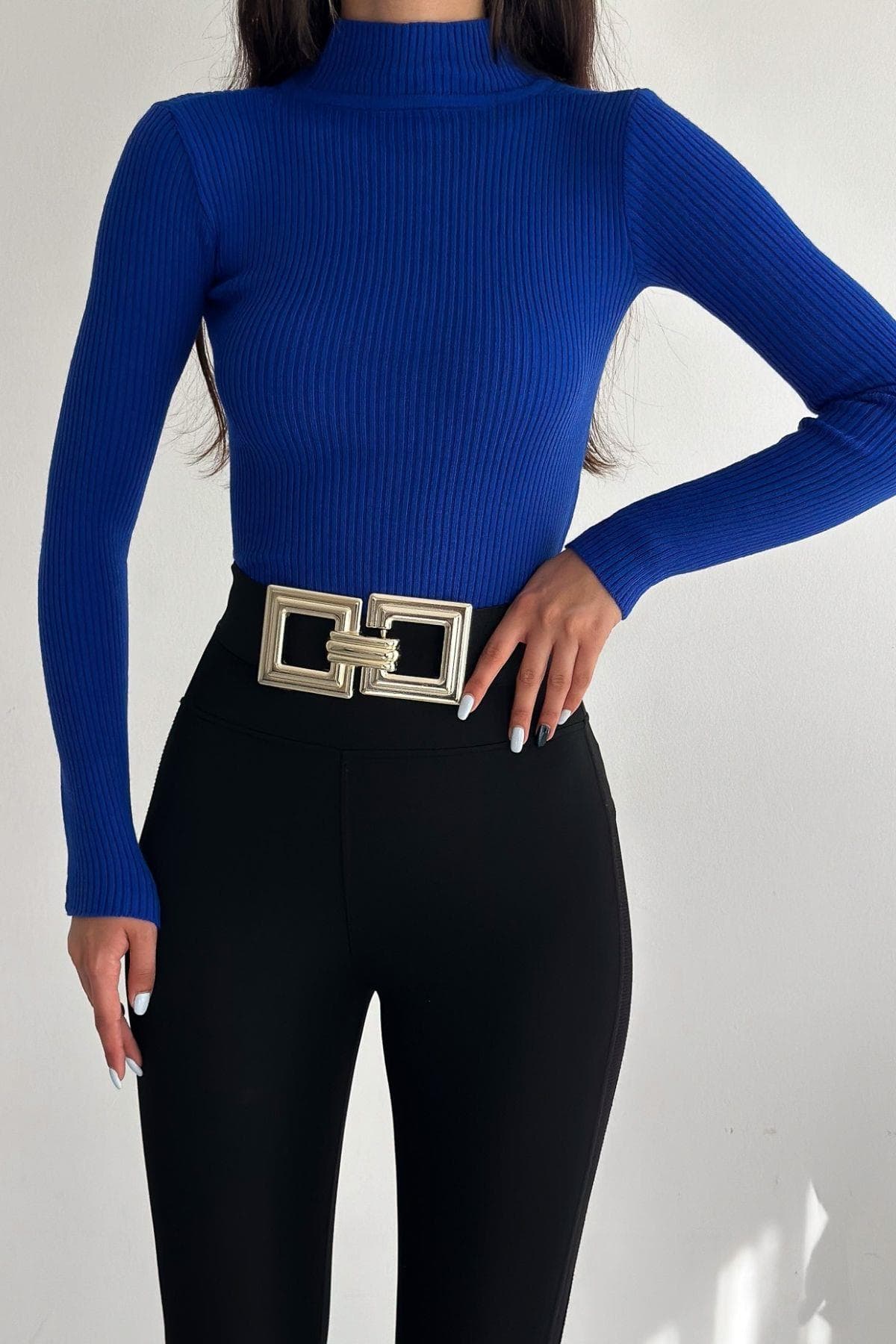 Dik Yaka Uzun Kollu Fitilli Crop Triko Saks