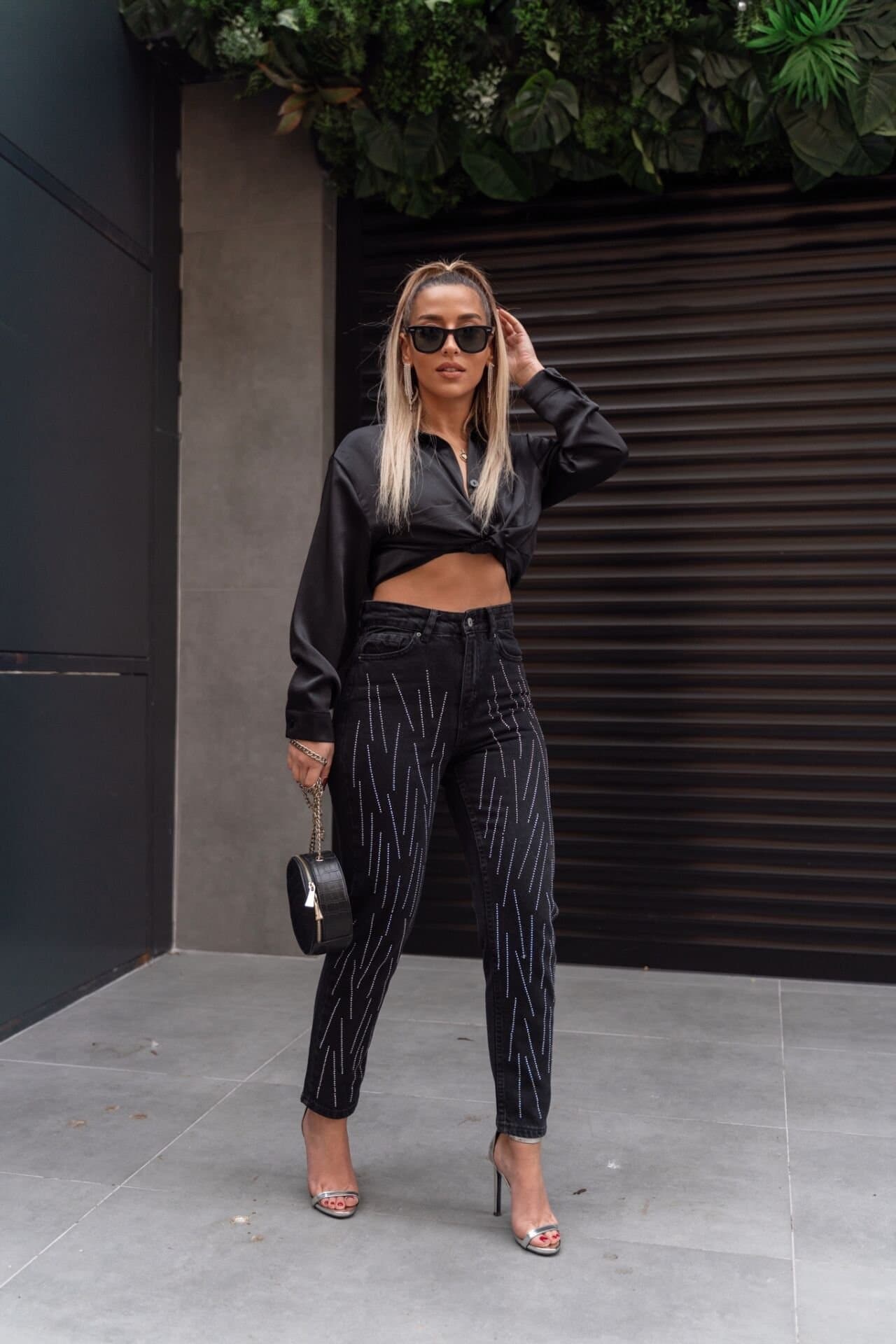 Kadın Yüksek Bel Taş çubuk Taş Işlemeli Mom Jeans Kot Pantolon