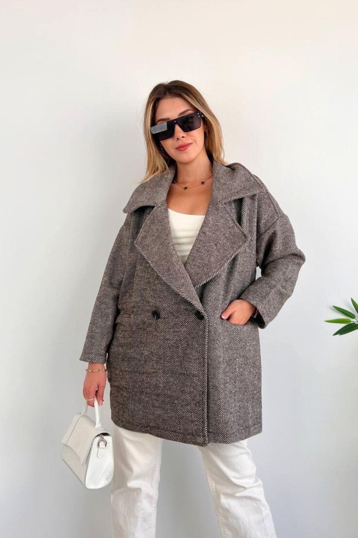 Balık Sırtı Desen Cepli Oversize Kısa Kaban Kahve