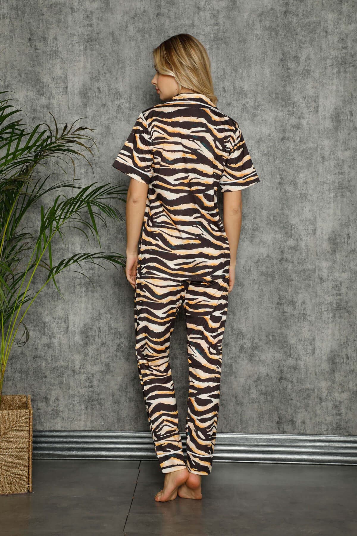 Zebra Desen Düğmeli Kısa Kol Pijama Takımı