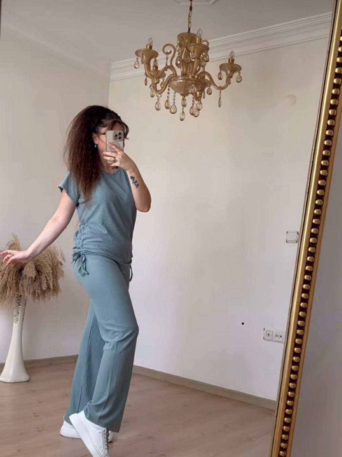 Kadın Bürümcük Kumaş Bağcık Detay Pantolon Bluz Ikili Takım