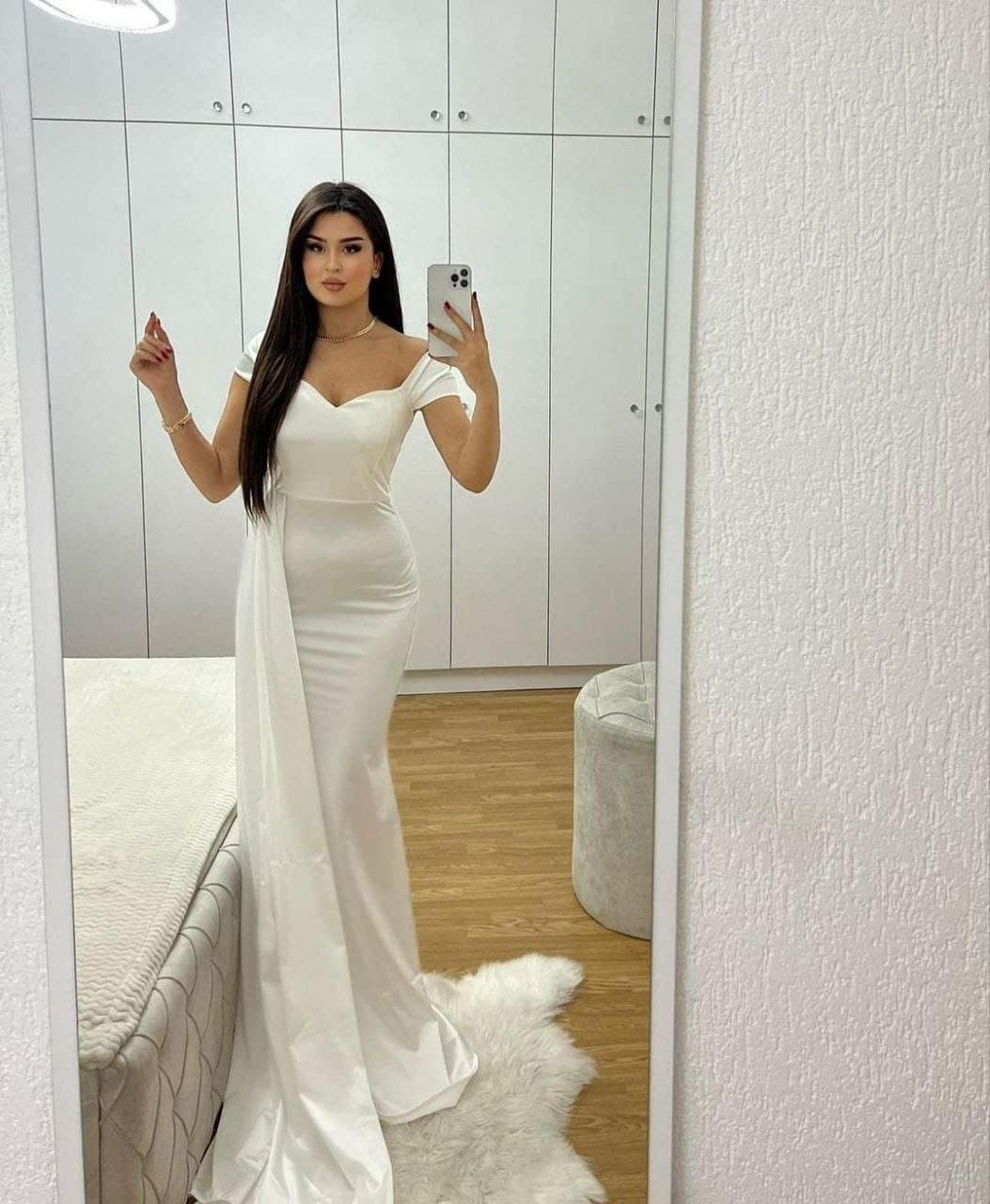 Kadın Madonna Yaka Kuyruk Detay Maxi Boy Elbise
