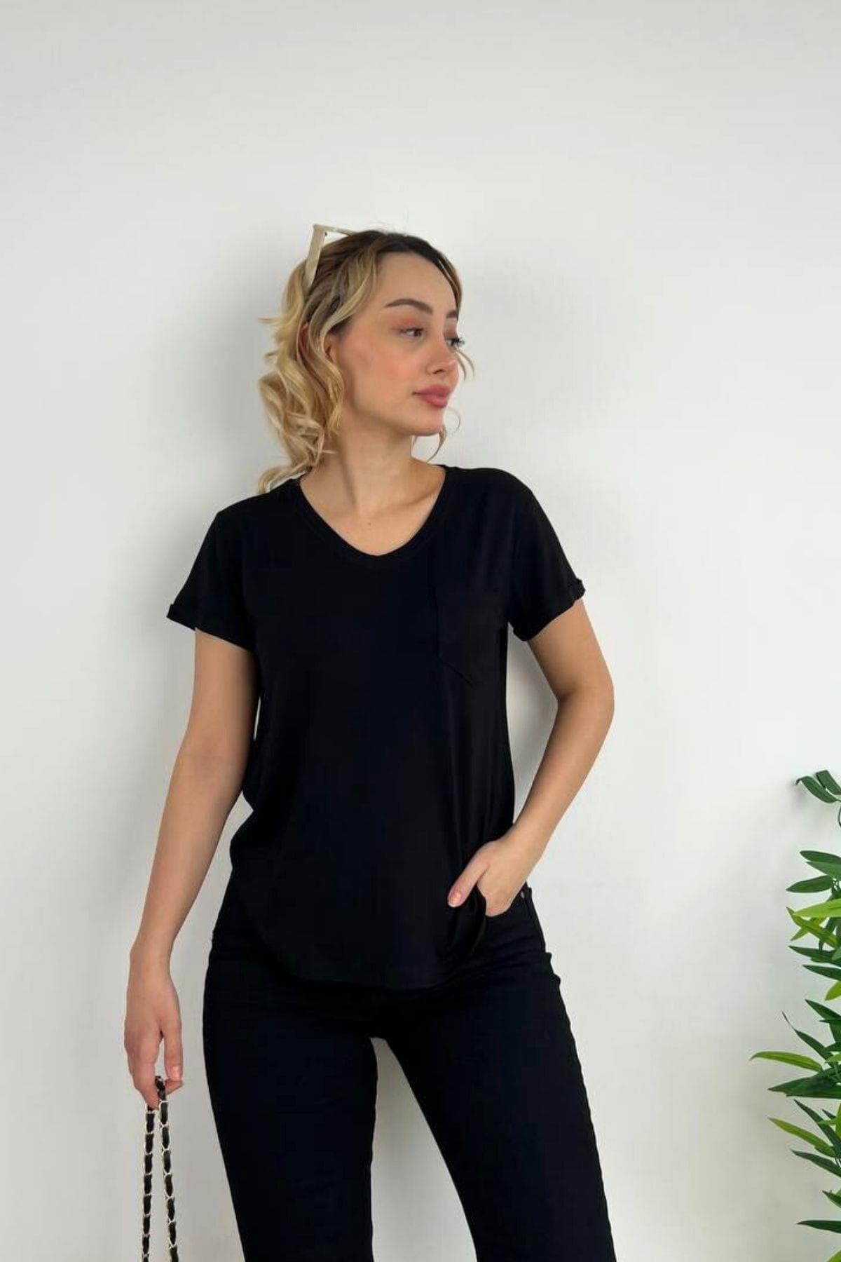 Luna Cepli V Yaka Basic T-Shirt Siyah