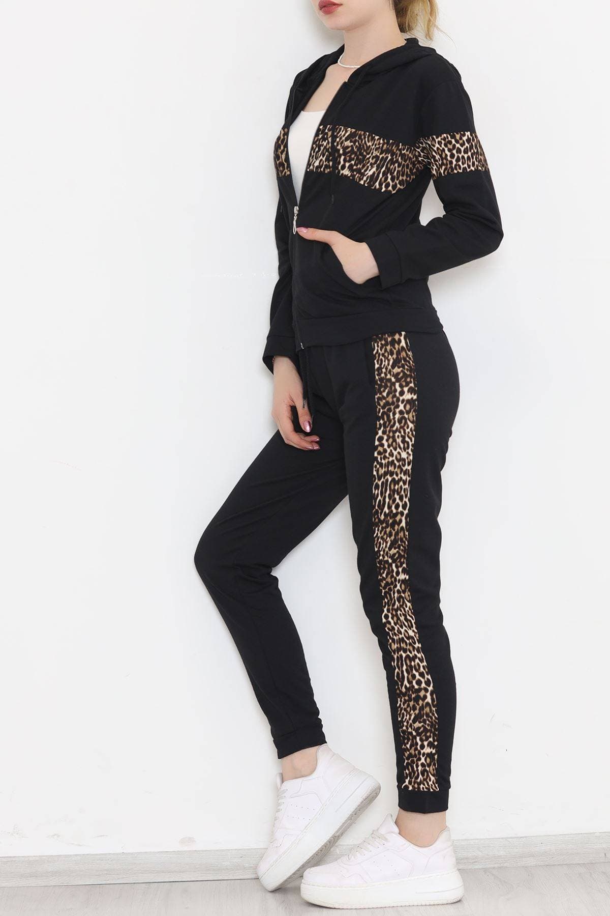 Leopar Şeritli Eşofman Takımı Siyah