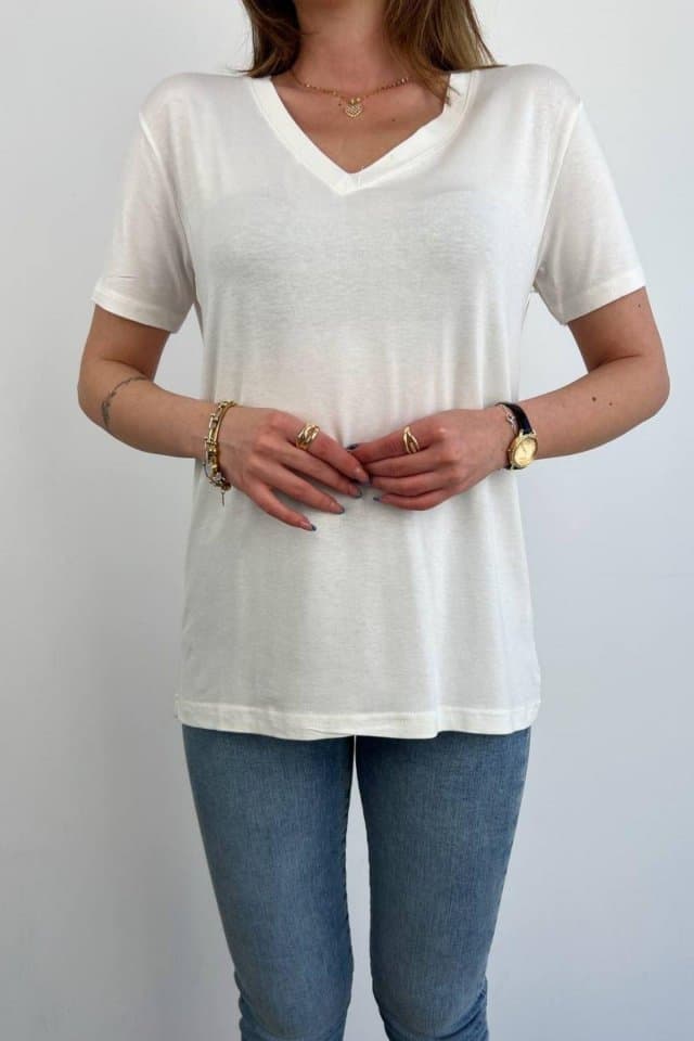 Ella V Yaka Basic T-Shirt Beyaz